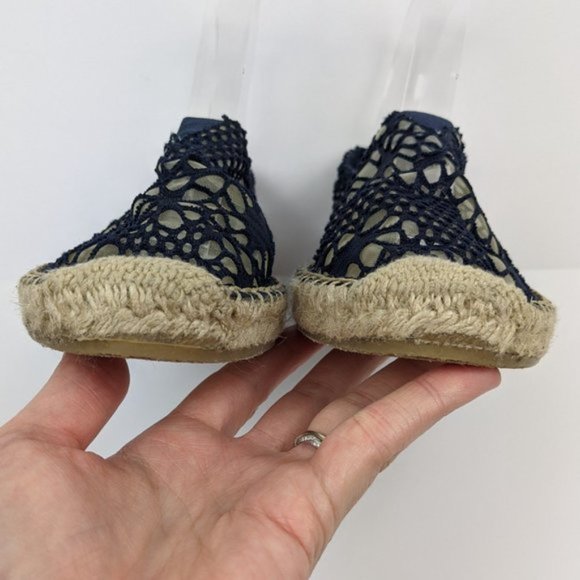 Joy & Mario Daisy Navy Blue Lace Espadrille Flats - Picture 4 of 9